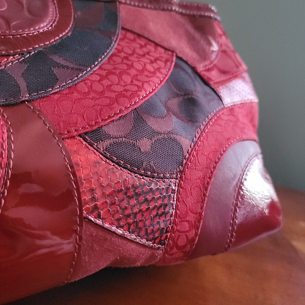 Coach F14004 Gallery Tote Red Leather Signature Jacquard Patchwork Mosaic Y2K - Picture 2 of 16